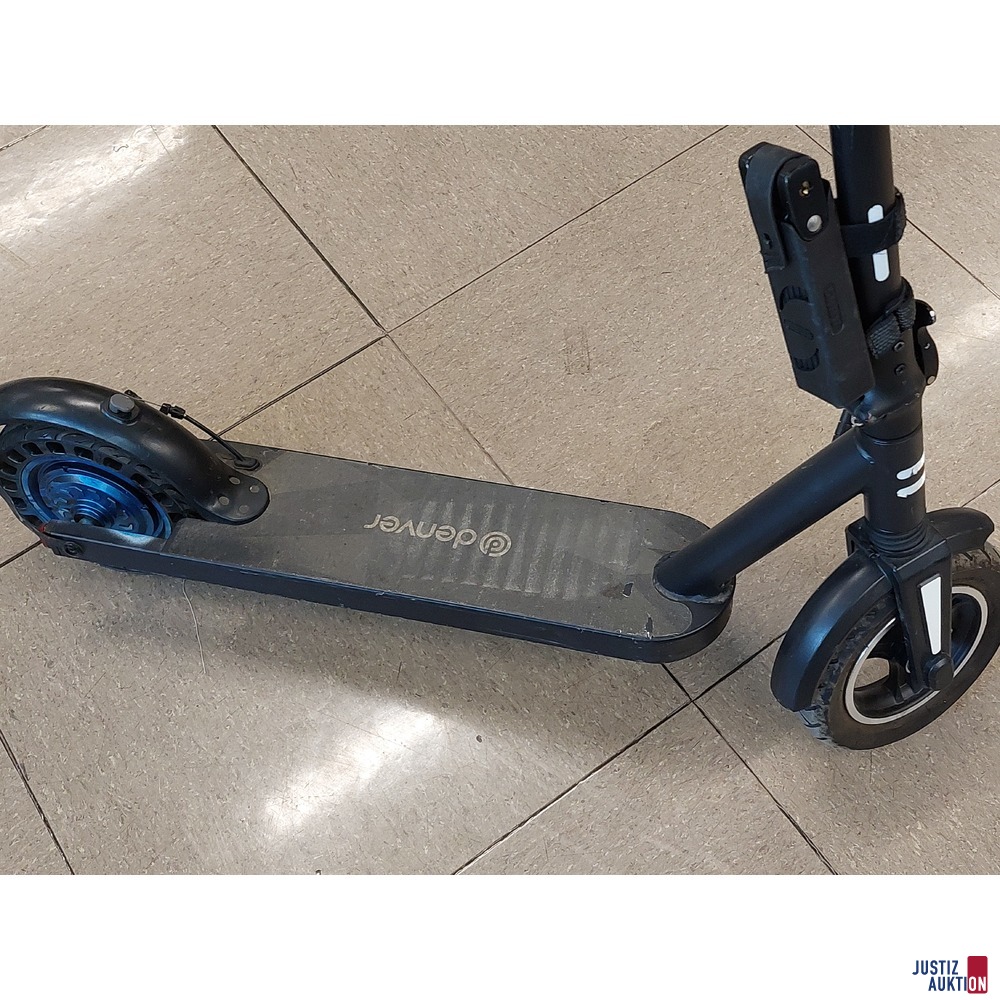 E-Scooter der Marke Denver