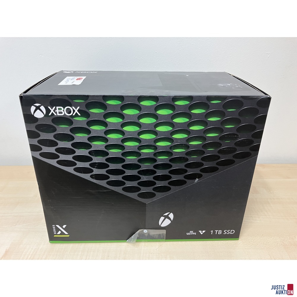 eine gebrauchte Xbox Series X; 1 TB