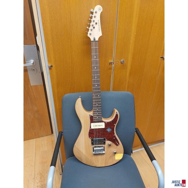 E – Gitarre Yamaha Pacifica - helles Holz