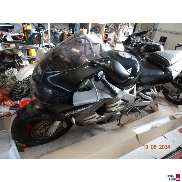 Motorrad der Marke Honda SC33